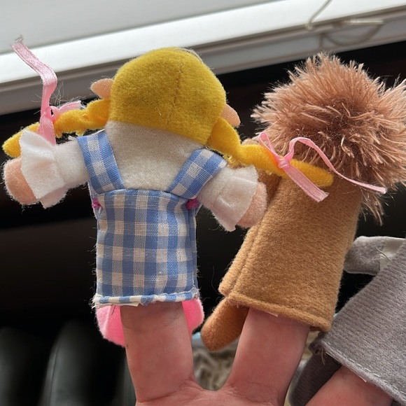 Wizard of Oz finger puppets like new - Picture 7 of 7